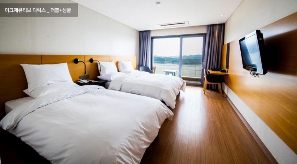 Asia Lakeside Hotel Jinju Exterior foto